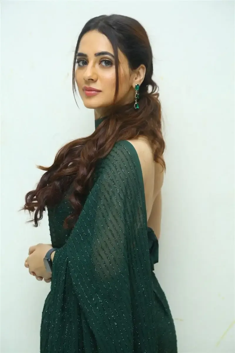 TOLLYWOOD ACTRESS PRIYANKA REWRI IN GREEN SAREE AT PREMA DESHAPU YUVARANI MOVIE 7